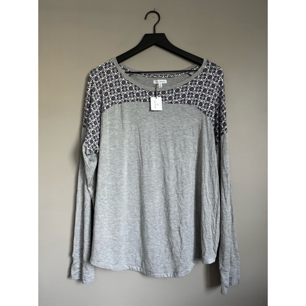 NEW VERA BRADLEY Long-Sleeve Pajama Top in Lilac Foulard